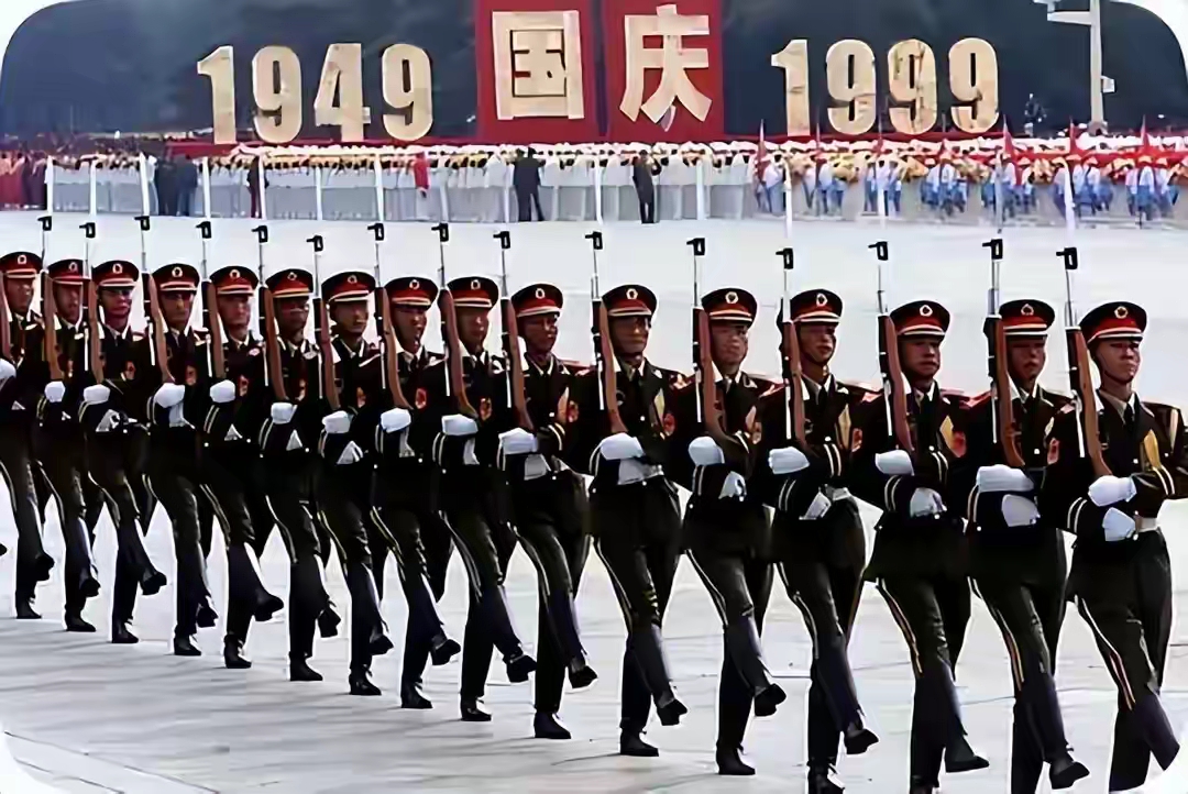 从阅兵亮相到凶手伏法，东风 31 间谍案，近十年追查始末
 
东风31，是我国第一代固体燃料远程洲际弹道导弹，在上世纪90年代阅兵式上首次公开亮相，一度成为大国战略威慑的核心装备。可很少有人知晓，这款国之重器刚对外展示不久，就爆发了新中国成立后性质极其严重的军工泄密大案，也就是东风31间谍案。从线索
