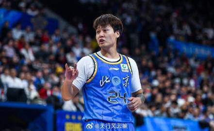 ▼ CBA官方：赵睿因在社媒平台发表严重不当评论 停赛三场罚款5万<b...