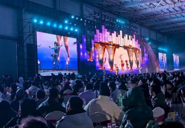 零跑的年终总结：一场小风波 事情要从头说起，2026年初吧，大概是，零...