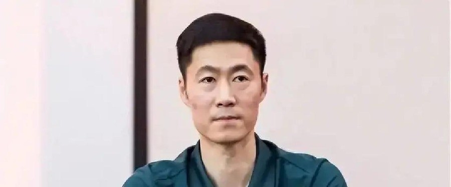 2026年7月美国大满贯，国乒男单7人参赛，全部停在16强。WTT大满贯2021年创办以来，八强里第一次没有中国选手。

同一年，日本松岛辉空和教练逐帧复盘樊振东的比赛录像。张本智和在横滨冠军赛赛后说，现在面对中国年轻选手，以前那种无形的压力已经消失了。外协把国乒小将的录像拆开研究，一帧一帧看，看的