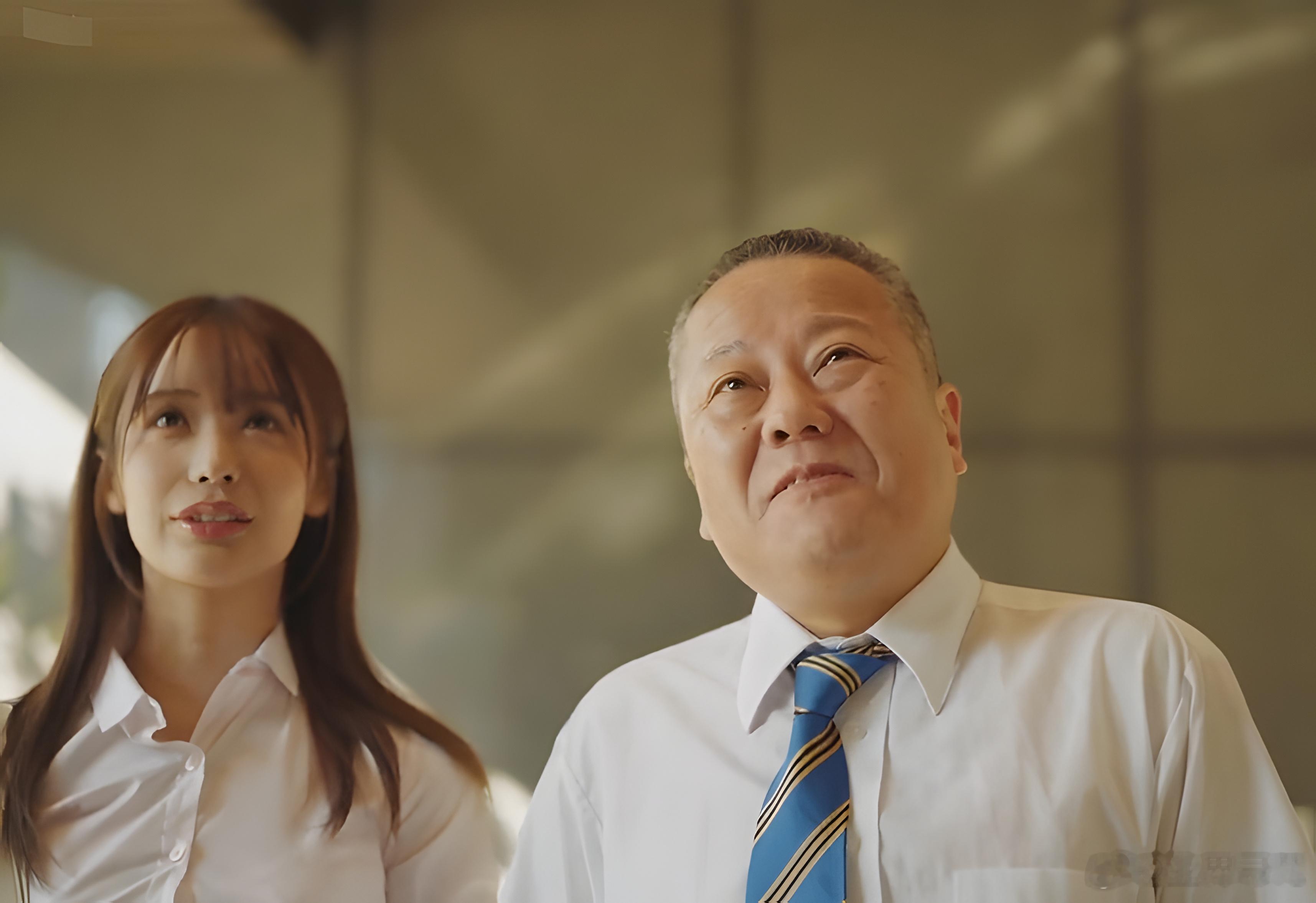 讨厌至极的老板在温泉 ​​​