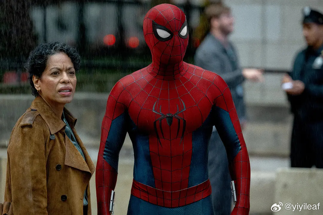 情绪低落晚上看本电影，APP上买了Cineplex Cinemas Markham and VIP的《蜘蛛侠：崭新之日（Spider-Man: Brand New Day）》，近两个半小时略冗长，节奏不够紧凑，这次的反派可以附身控制意念，有当下浓郁的政治正确的叙事，还有就是人不能只有工作，还要有爱情和友情，蜘蛛侠也是。  ​