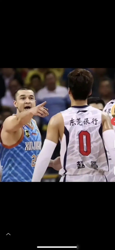 一个敢指着赵睿鼻子骂的球员，现在要当主教练了，你猜更衣室炸了没？ 有...