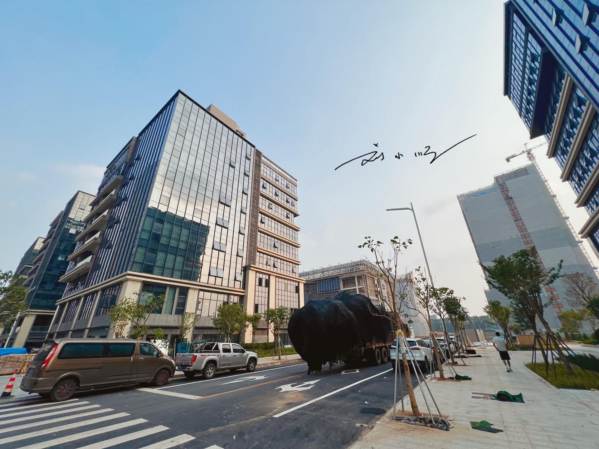 广州设计之都：一块村集体土地的"逆天改命"  你要是2018年前去过白...