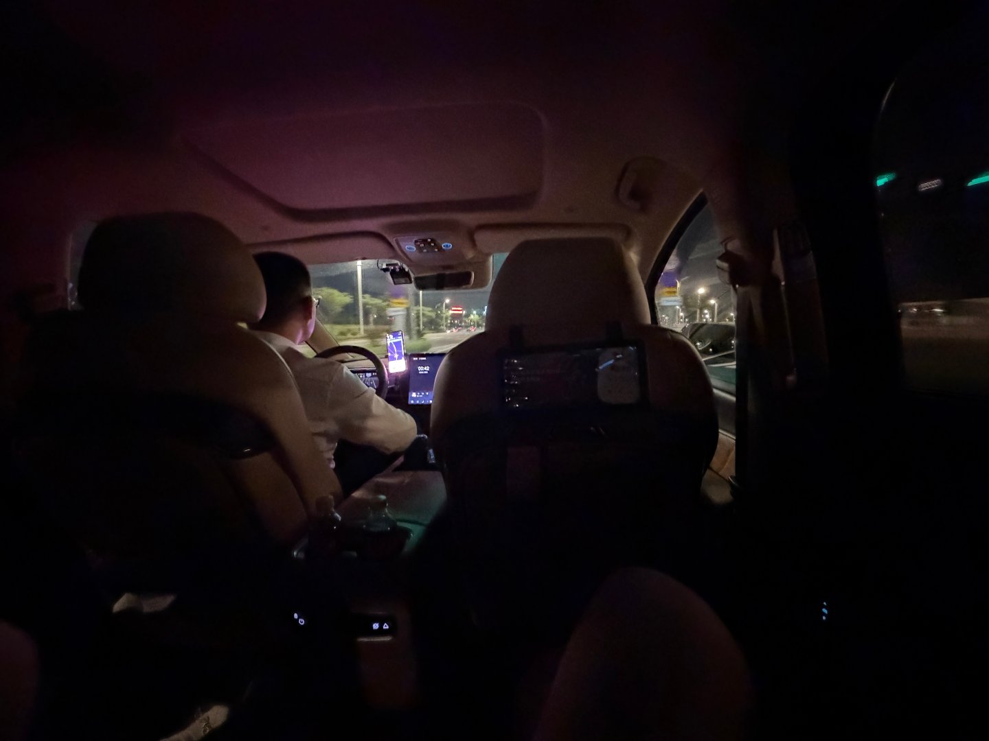 好运降临，打专车免费升舱到腾势D9了！[坏笑] ​