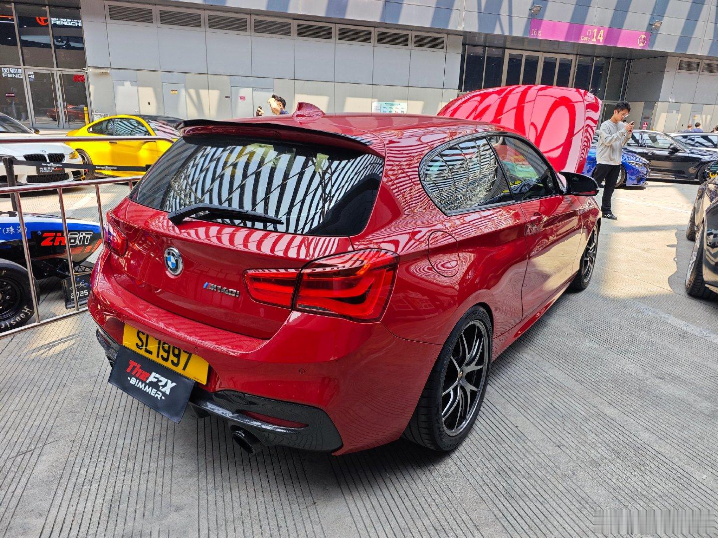 图1 宝马760LI
图2 保时捷 BOXTER
图3-5 宝马M140i MT 双门
图6 7 奥迪RS4
图8 9林宝坚尼Diablo GT 右舵 ​