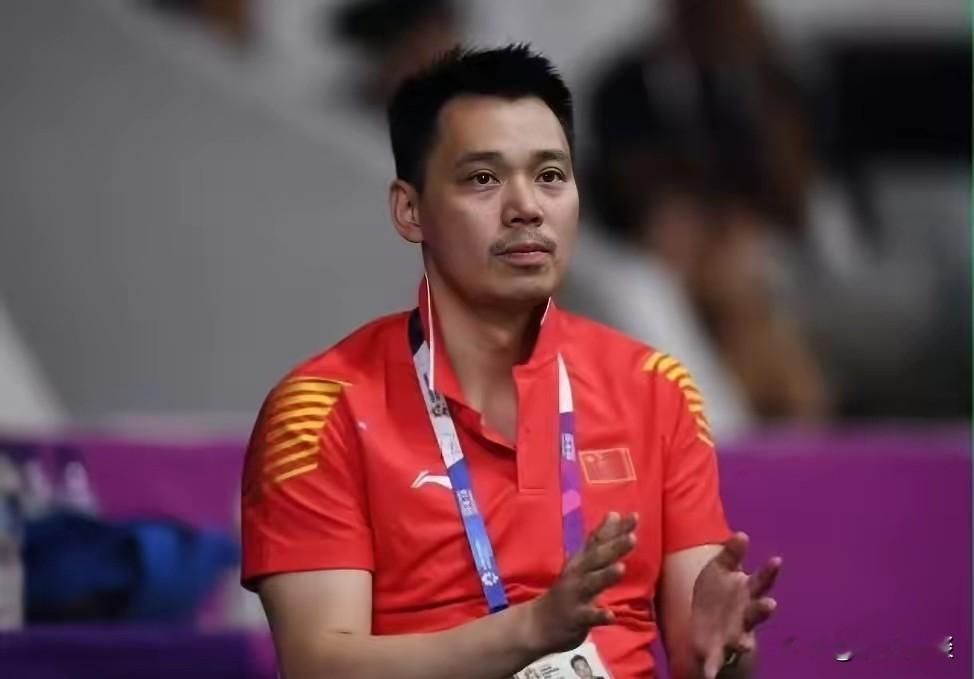官方通报！中国羽协原副主席兼秘书长王伟接受监察调查

羽协原副主席兼秘书长王伟接受监察调查
 
根据官方通报，中国羽毛球协会原副主席兼秘书长王伟，涉嫌严重违法，现在正在接受监察调查 。
 
王伟曾经是羽毛球行业的业内人士，退役之后长期在羽协任职，担任过副主席兼秘书长，在羽毛球领域工作多年。
 
此次