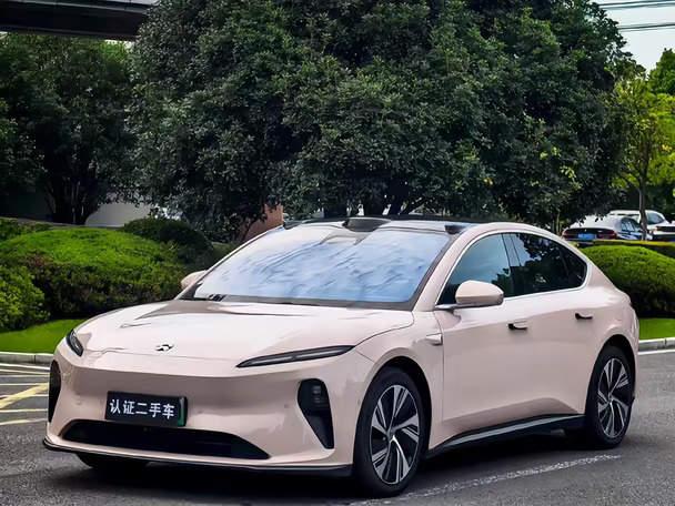 个人出蔚来 et5，13 个多租