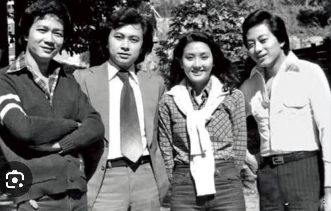 1978年 電視劇集 變色龍
李兆熊監製；主要演員：潘志文、劉志榮、劉緯民、馬敏兒；還有其他演員：魏秋樺、蔡瓊輝、張瑛、鄧碧雲、李月清、吳回.....等等
（google圖片）怀旧港剧 时代的容颜 重温经典电视剧 港星 老照片 怀旧 经典老剧