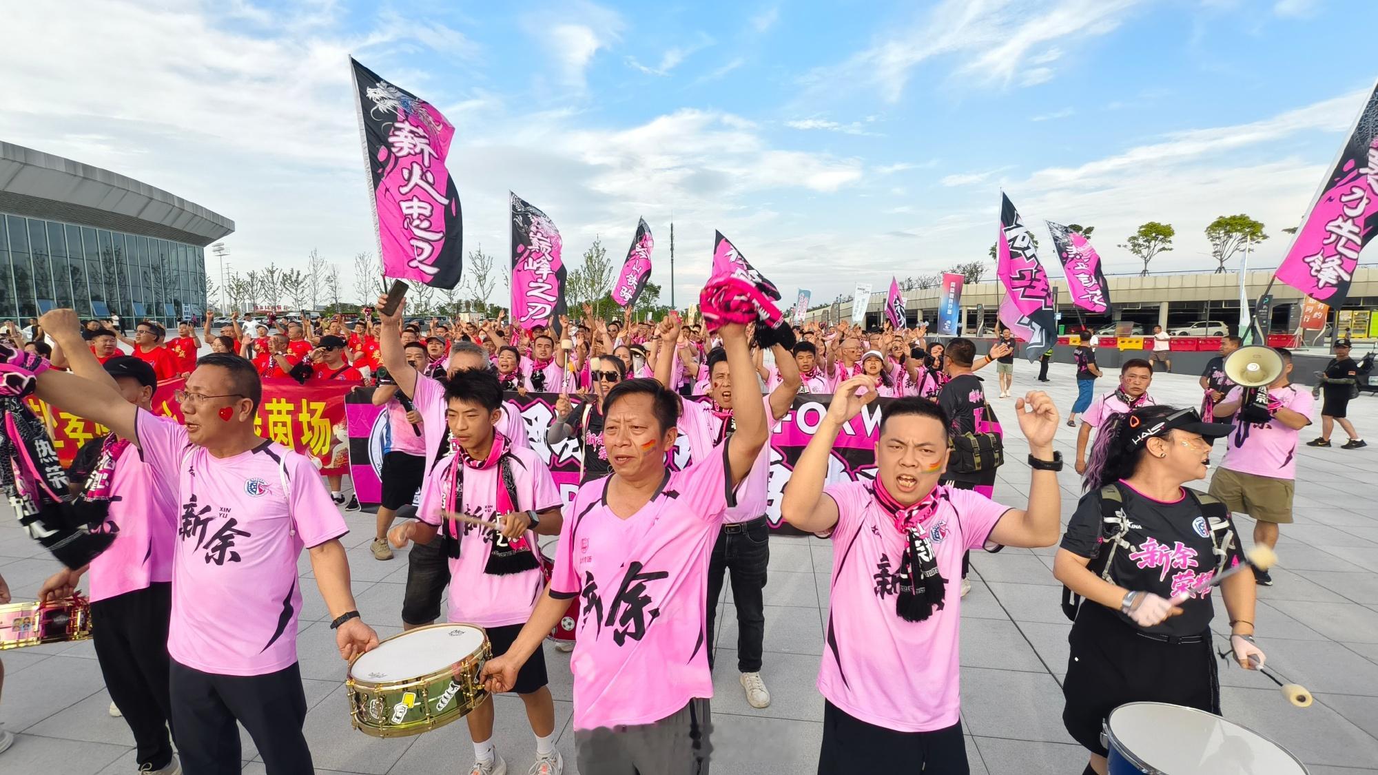 “K”战鄂A 18日晚，在孝感奥体中心，武汉华工科技队挑战主场从未输球...