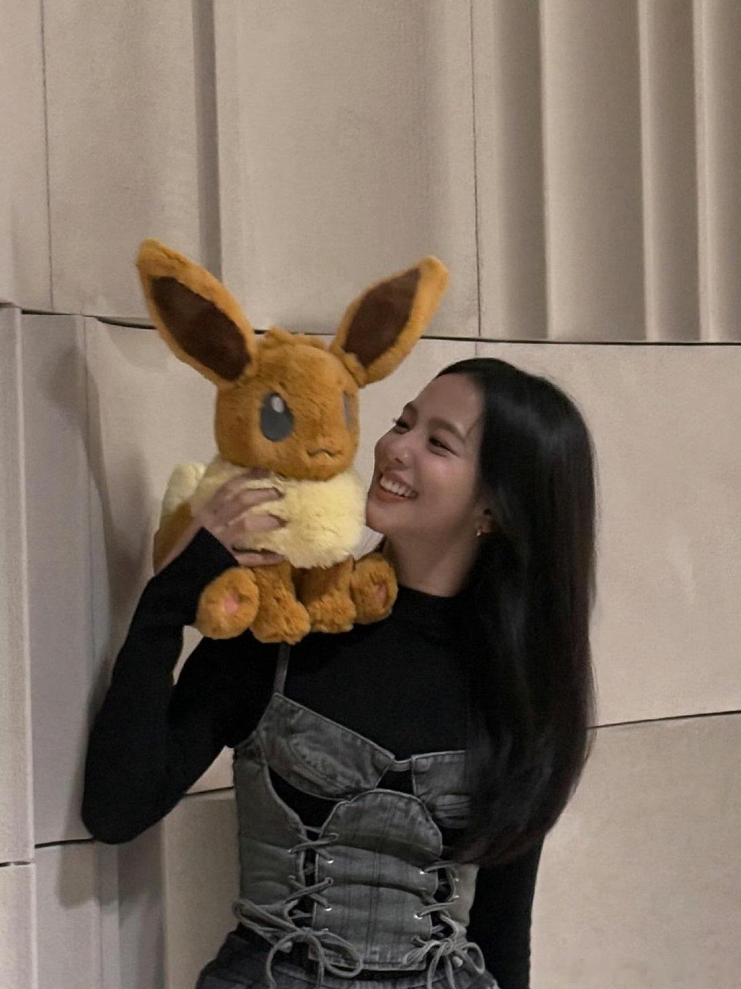 哇塞，jisoo简直就是美神降临 ​