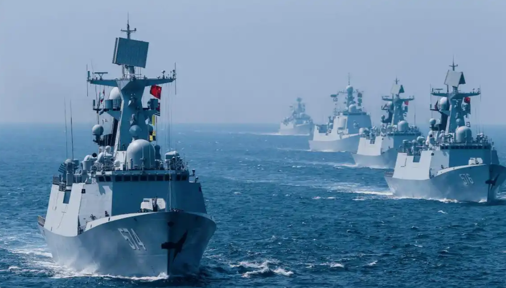 泰国打仗，没有看见经济崩溃。美国打仗，也没看见美国经济崩溃。以色列打仗，更没有看