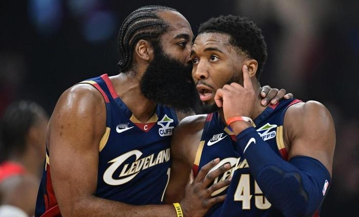 太可惜了！骑士89-93惜败猛龙，咱们来看看骑士球员这场的数据和正负值...