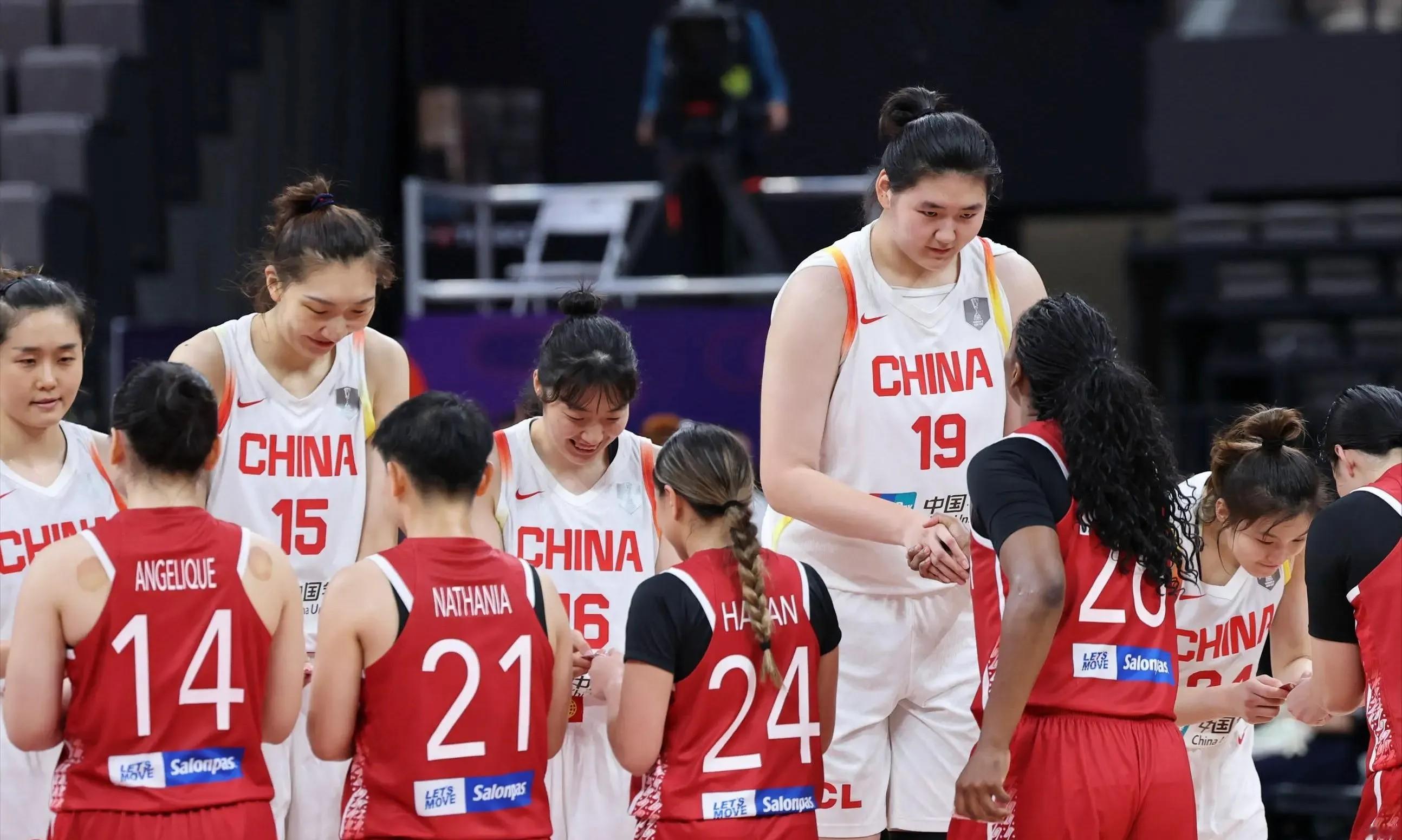 亚运会女篮八强出炉！中国女篮迎蒙古，真不轻松

名古屋的夜风刚吹过爱知县体育馆的穹顶，女篮小组赛就落下了最后一声哨响——9月24日中午12点整，中国女篮VS蒙古女篮的八强战火药味已经漫到球鞋底了。这不是教学赛，不是练兵场，是一场输球就打包回家的生死局。而你翻翻赛程表：9月25日半决赛、铜牌赛、金牌赛