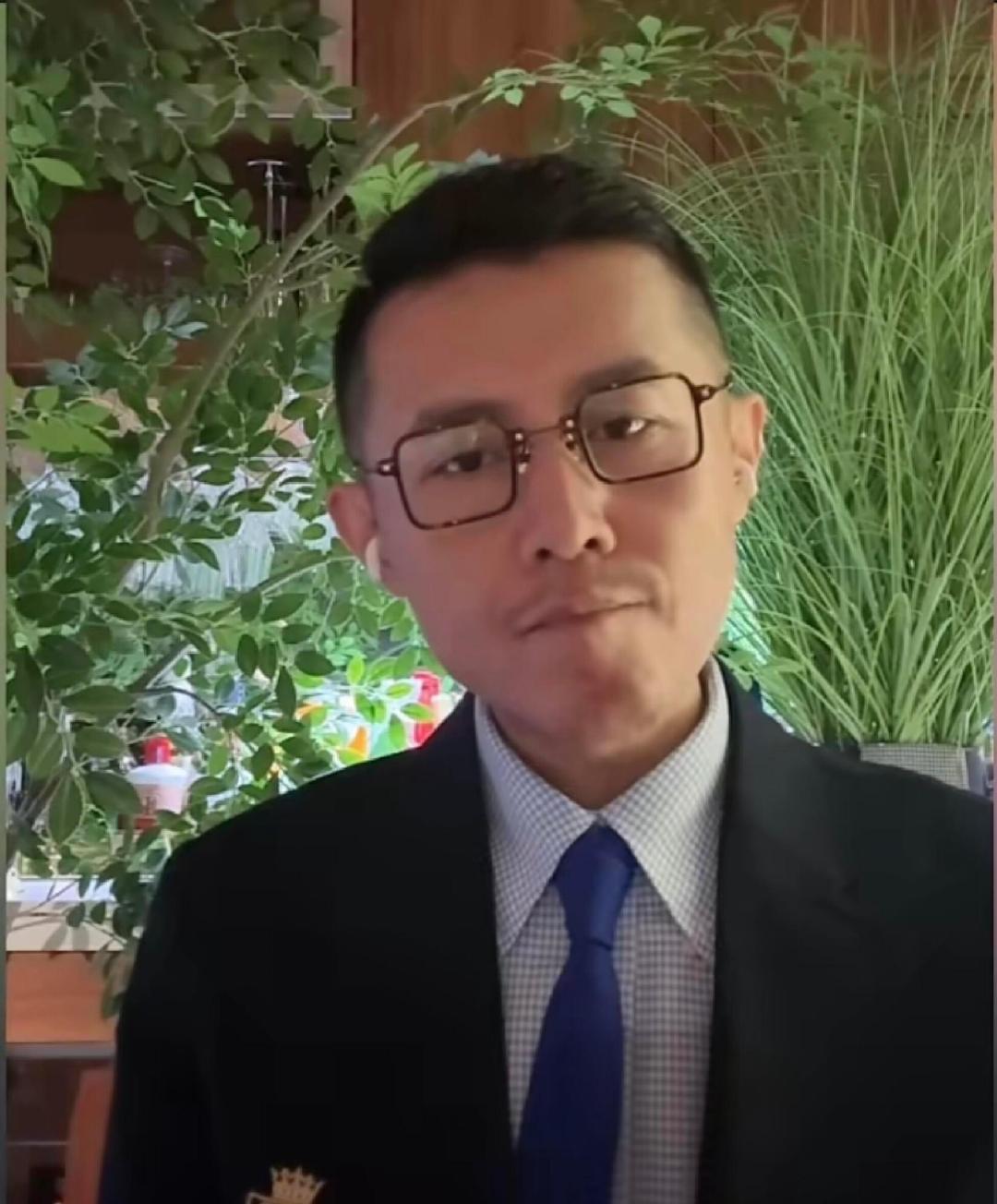 #大冰说李一桐内心特别强大# 李一桐的“可以可以，没问题”，简单几个字，却是一个偶像对粉丝最实在的守护。 ​