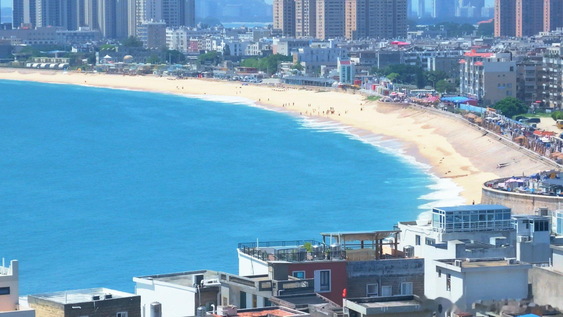 这个季节就应该去海边吹吹风  ​