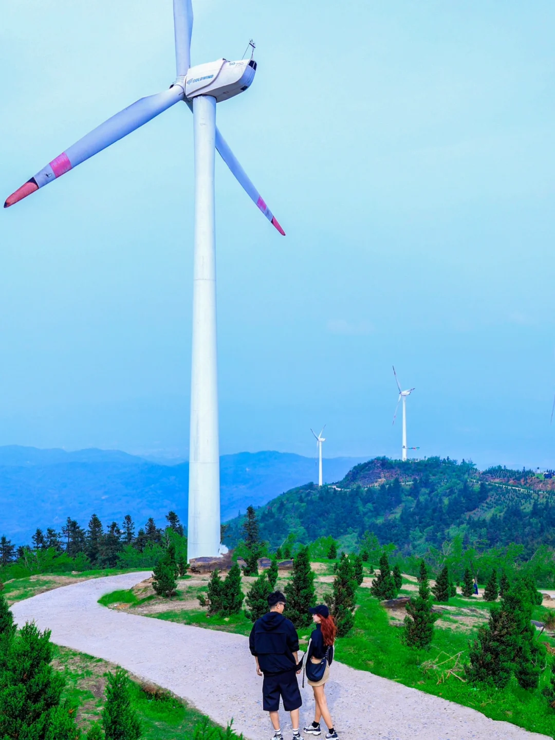 不去平潭‼️武汉周边能get同款绝美风车山🗻