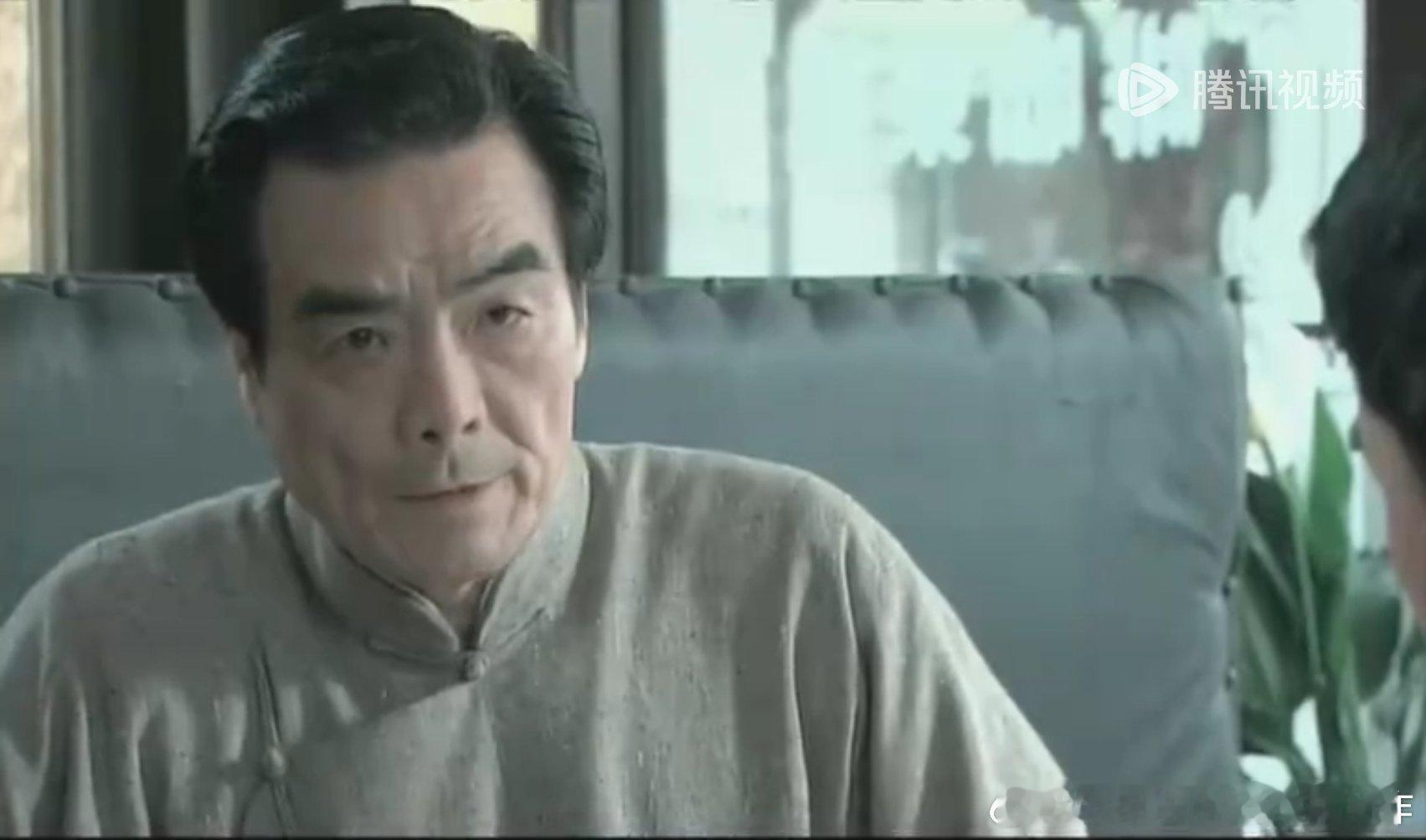 刚看到杭州话剧团老演员杨和平今年三月份去世了。以前浙江或上海拍的影视剧里面经常有他，比如女性犯罪题材电视剧《红蜘蛛》等等，杭州本地电视台拍的情景喜剧栏目剧里面也经常有他，最近一次看到他应该是十几年前张嘉益主演的剧《借枪》里面。 ​