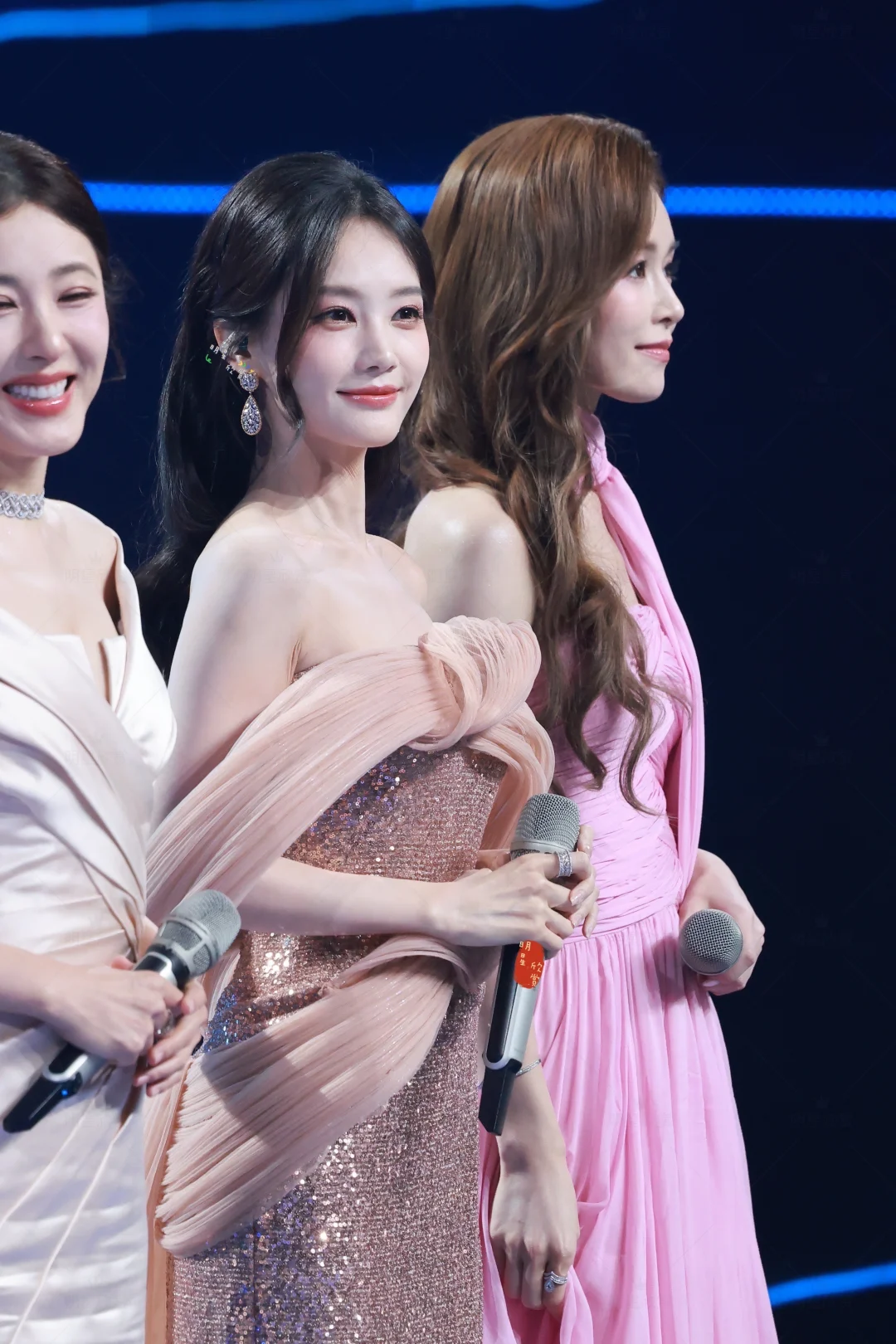 李一桐小脸美貌杀💋