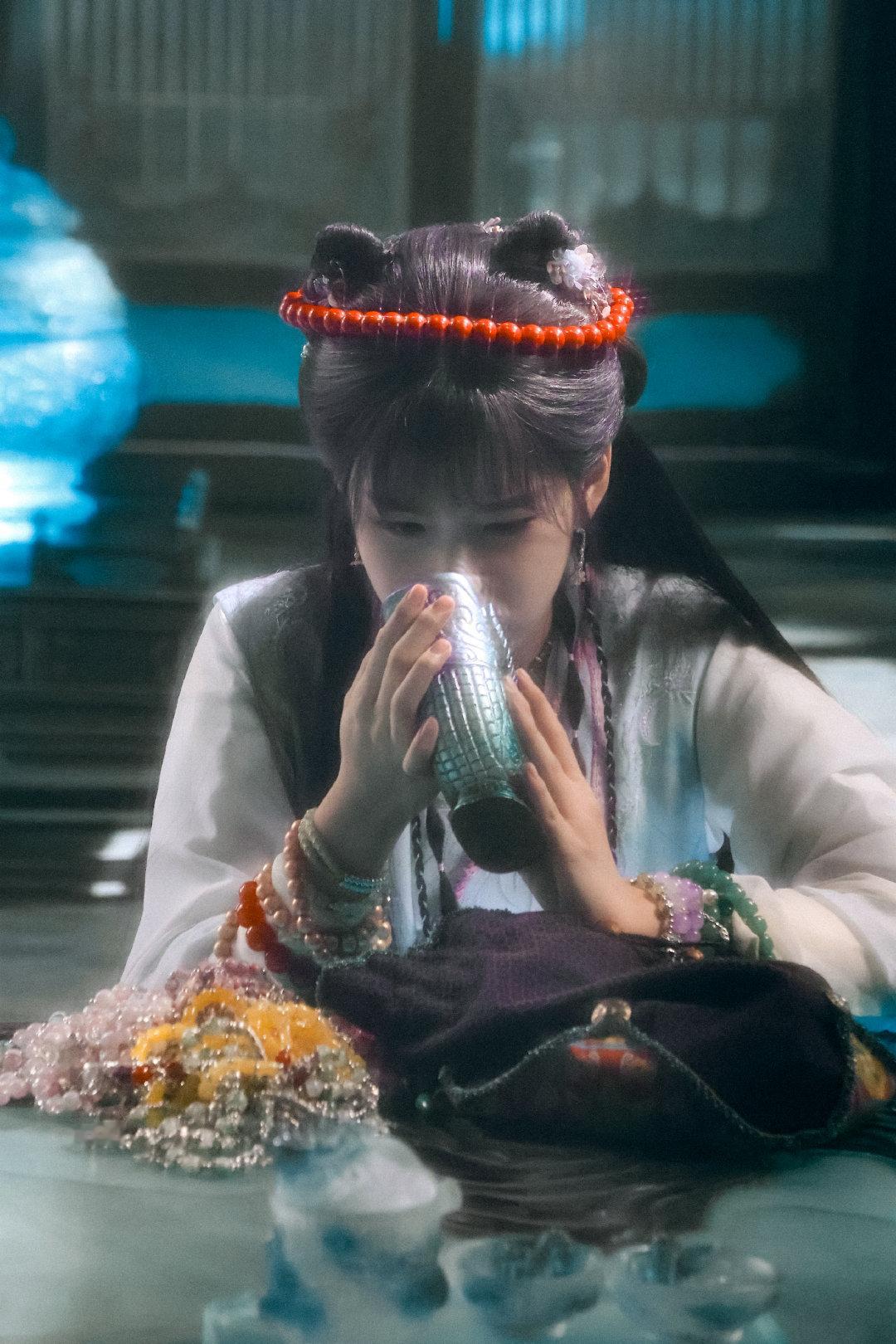 #艾米[超话]#

修仙暂缓🤚嘴巴馋馋，荷包满满💰
灵娥想要，灵娥得到
#艾米##师兄太稳健##艾米蓝灵娥# ​