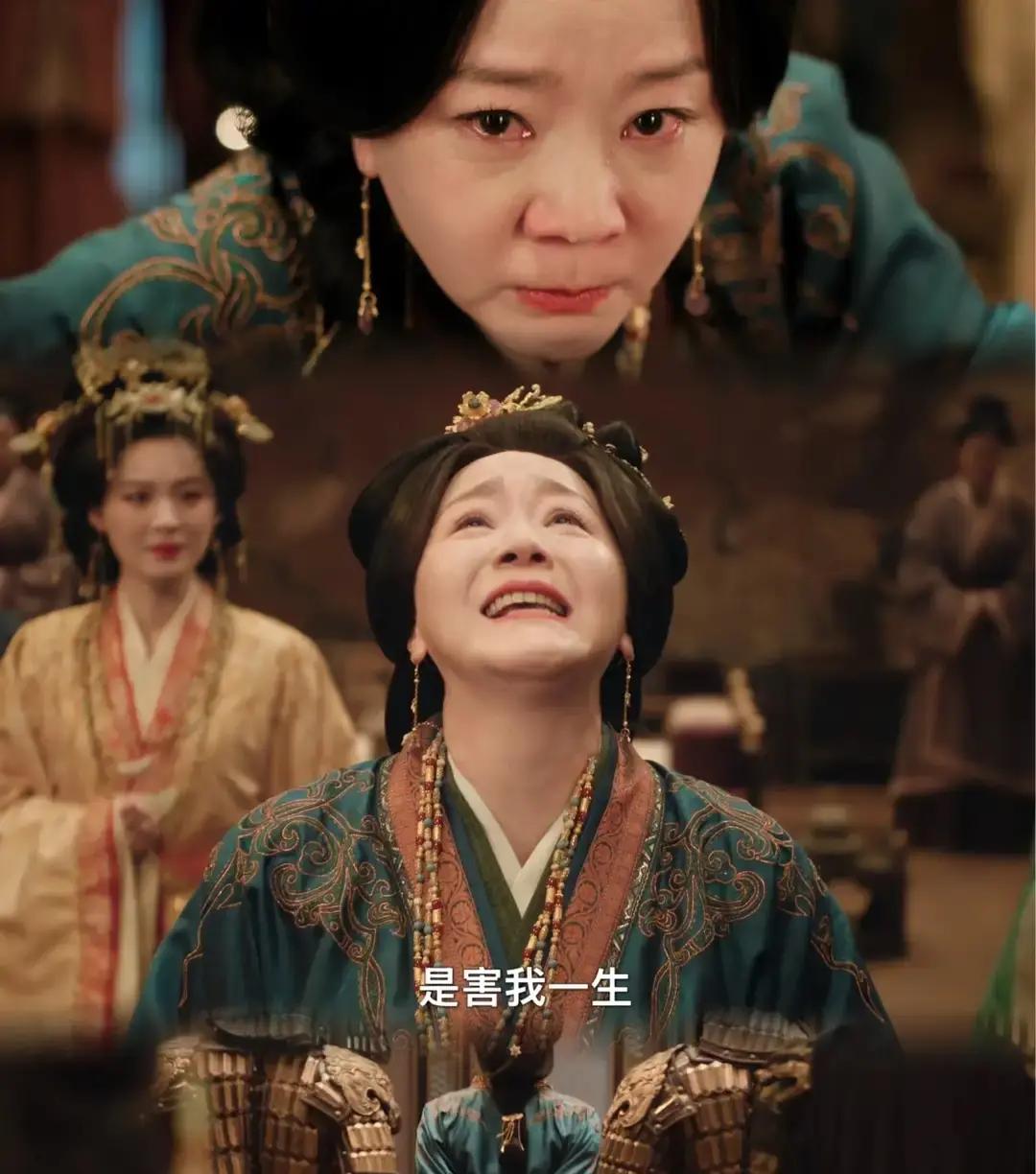 重刷《知否》才彻底咂摸出味来，小秦氏最吓人的地方，根本不是她手段有多毒，而是她长得实在太像个好人了。
换作寻常的古装宅斗戏，坏女人一出场，恨不得把心机全写在脑门上，眼神带钩子，嘴角往下撇，生怕观众猜不出她是反派。
王一楠偏不这样。
她长了一张极具亲和力的脸，温和、家常，甚至带着几分操持家务的宽