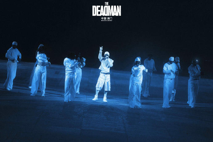 #蔡徐坤新加坡演唱会开票时间#谁懂！巡演第二站新加坡来了📢DEADMAN」新加坡站9月4日12:00即将开票！从澳门奔赴新加坡，攥紧手速，定好12点的闹铃！这次势必有我一张票！#蔡徐坤TheDeadman演唱会# ​
