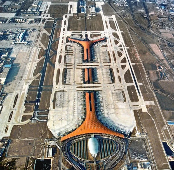 首都机场集团：四年巨亏340亿！