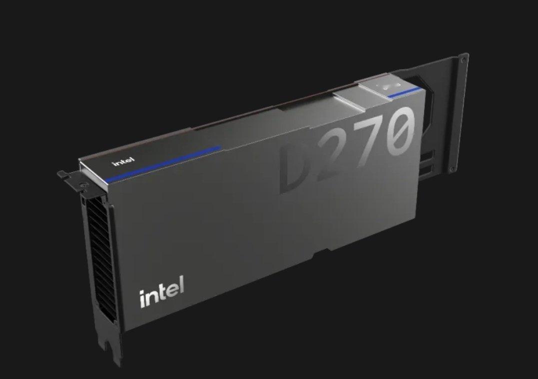 英特尔公布 D270 AI 加速卡

标准PCIe外形规格，32 Xe3P GPU，最高 480GB LPDDR5X 内存，内存带宽1.5TB/s，1.3 PFLOPS FP8 算力。

“面向大语言模型、长上下文工作负载和高并发推理服务，单张英特尔GPU D系列最高可支持3000亿参数模型的运行，八卡系统则可支持超过1万亿参数模型的运行。” ​
