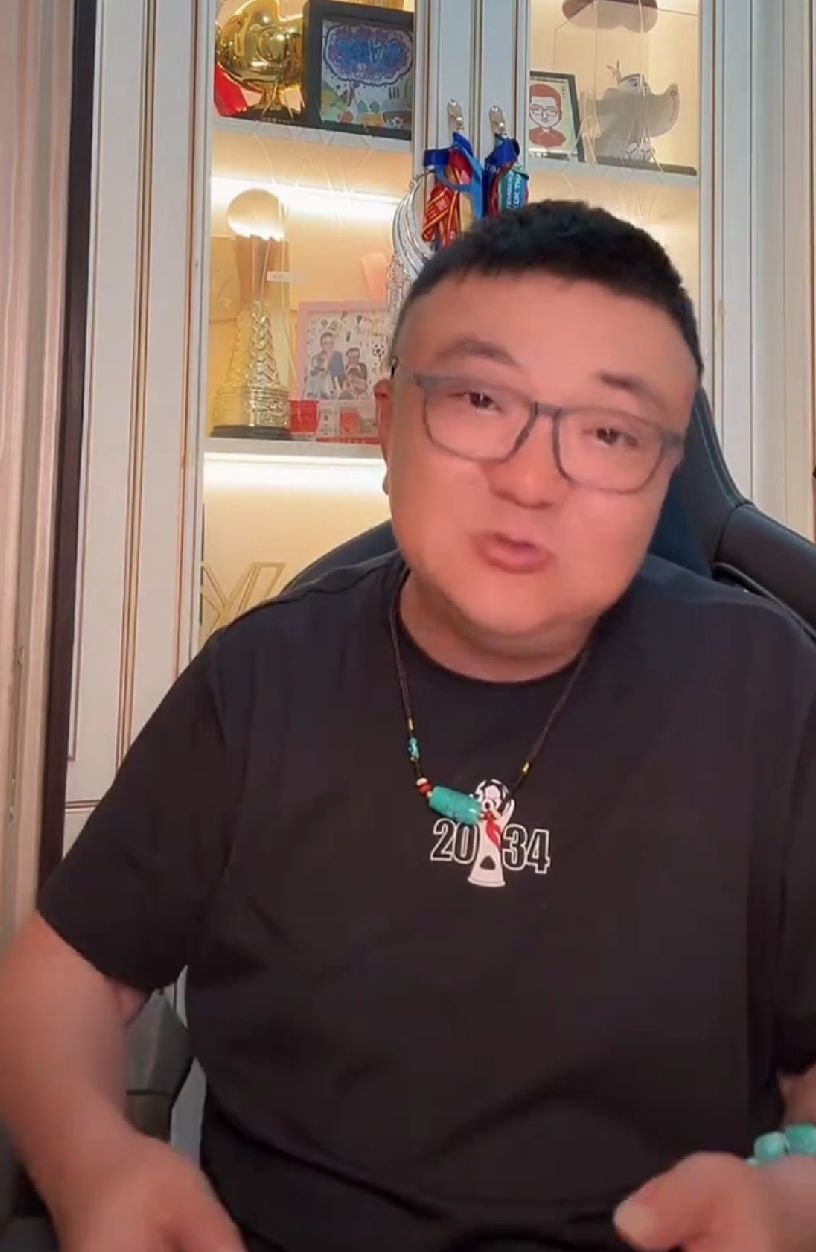 董路，苦口婆心劝说球迷——一定要冷静看待比赛“成色”，不要过度表扬“国字号”中国