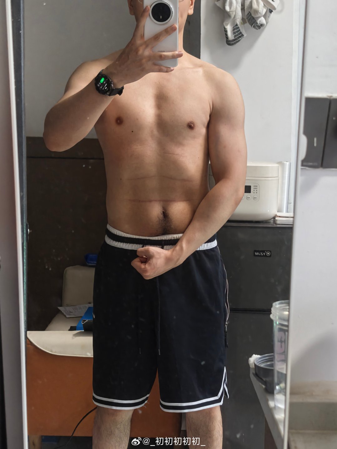 今天是肩＋腹＋一丢丢二头[柯基]，今天不vivo50，你胆子真是肥嘟嘟的[doge][doge][doge] ​