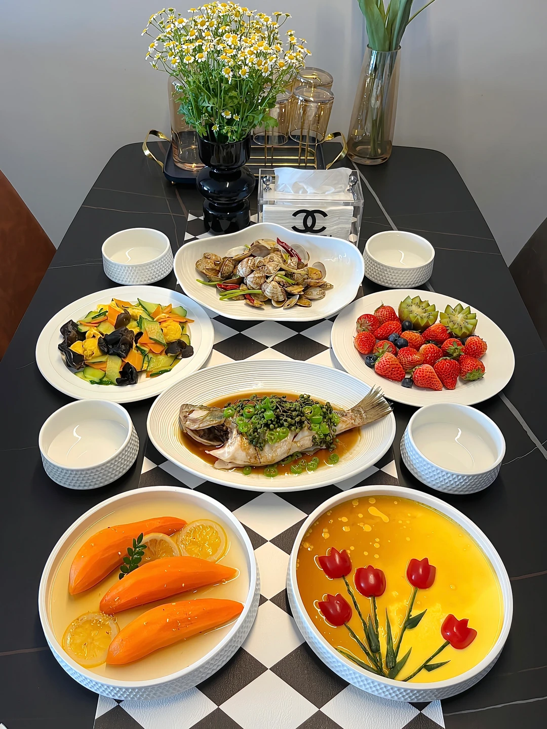 该吃吃，该喝喝，怎么开心怎么过