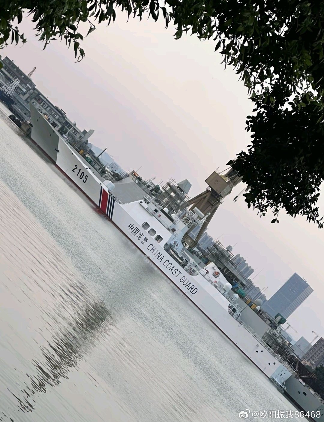 钓鱼佬又看到了某厂的054B进度#中外舰闻[超话]##中外舰闻##烽火问鼎计划##每天认识一件兵器##为全面建成世界一流海军不懈奋斗# ​