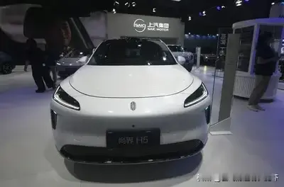 汽车圈“龙虎斗”，谁主沉浮？ 1月7日，汽车圈炸开了锅！尚界汽车发布第...