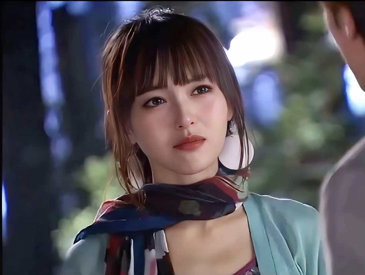 #李登科聊杨幂唐嫣闹掰原因#当年求了一圈都没人做某人伴娘，唐嫣去救场，谁曾想这样讲义气的人也会遭遇北辞…世风日下人心难料～ ​