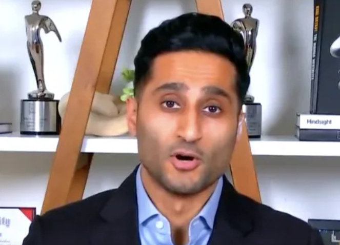 Shams：纽约警方尚未逮捕G4赛后向文班扔鸡蛋的人   NBA总决赛...