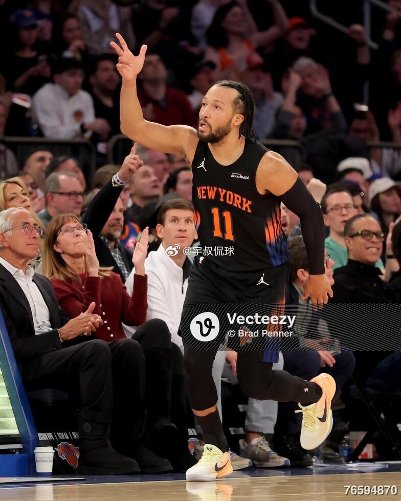 重磅赛程曝光！新赛季NBA揭幕战迎来东部巅峰对话，卫冕冠军尼克斯坐镇麦...