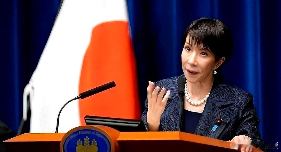 国防部重磅点名：高度警惕日本新型军国主义抬头#日本新型军国主义##烽火问鼎计划# 
 
近期，中国国防部专门发声，明确要求高度警惕日本新型军国主义抬头。很多人只熟悉二战时期的旧日本军国主义，却看不懂如今的“新军国主义”到底新在哪里、危险在哪里。事实上，新旧军国主义内核完全一致，只是如今的 ​