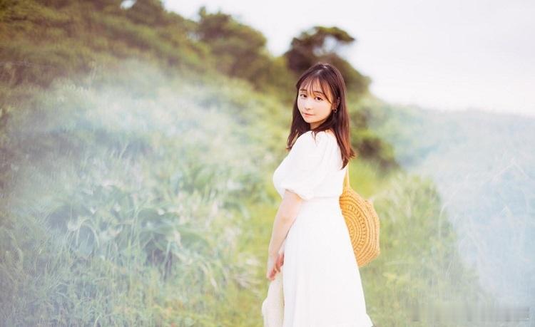 婚外情这8个赤裸裸的真相，你知道吗？
1、一个人在婚姻里缺什么，就想出去找什么，这就容易给婚外异性可乘之机。
2、男人大多不会爱上情人，嘴上说好听的话，都是为了性，不然哪有空跟你演戏。
3、女人在婚外都是图情，她们容易感动自己，殊不知已经成为了男人的陪伴工具。
4、婚外情，各取所需的多， ​