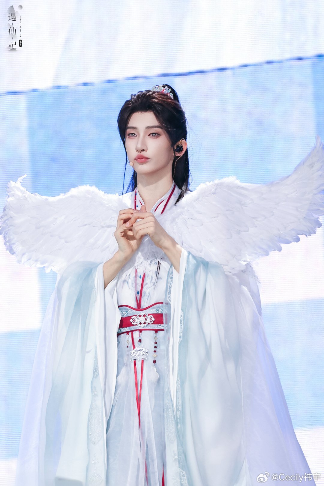 #正能量艺人刘宇# ly#刘宇国风美少年# 
“新生代艺人，致力领军。坚信民族的就是世界的，致力于传统与创新融合，想让全世界看到中华传统文化之美。
​