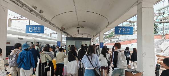 5月1日-广州旅行-广州火车站