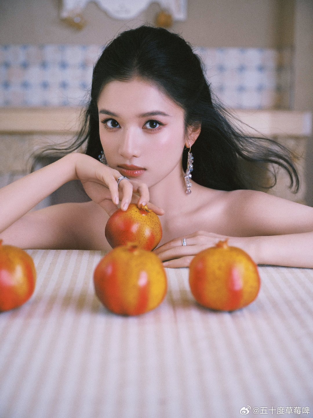 #张婧仪[超话]##张婧仪代言比亚迪秦max# 
掉很多，求t🥺 ​