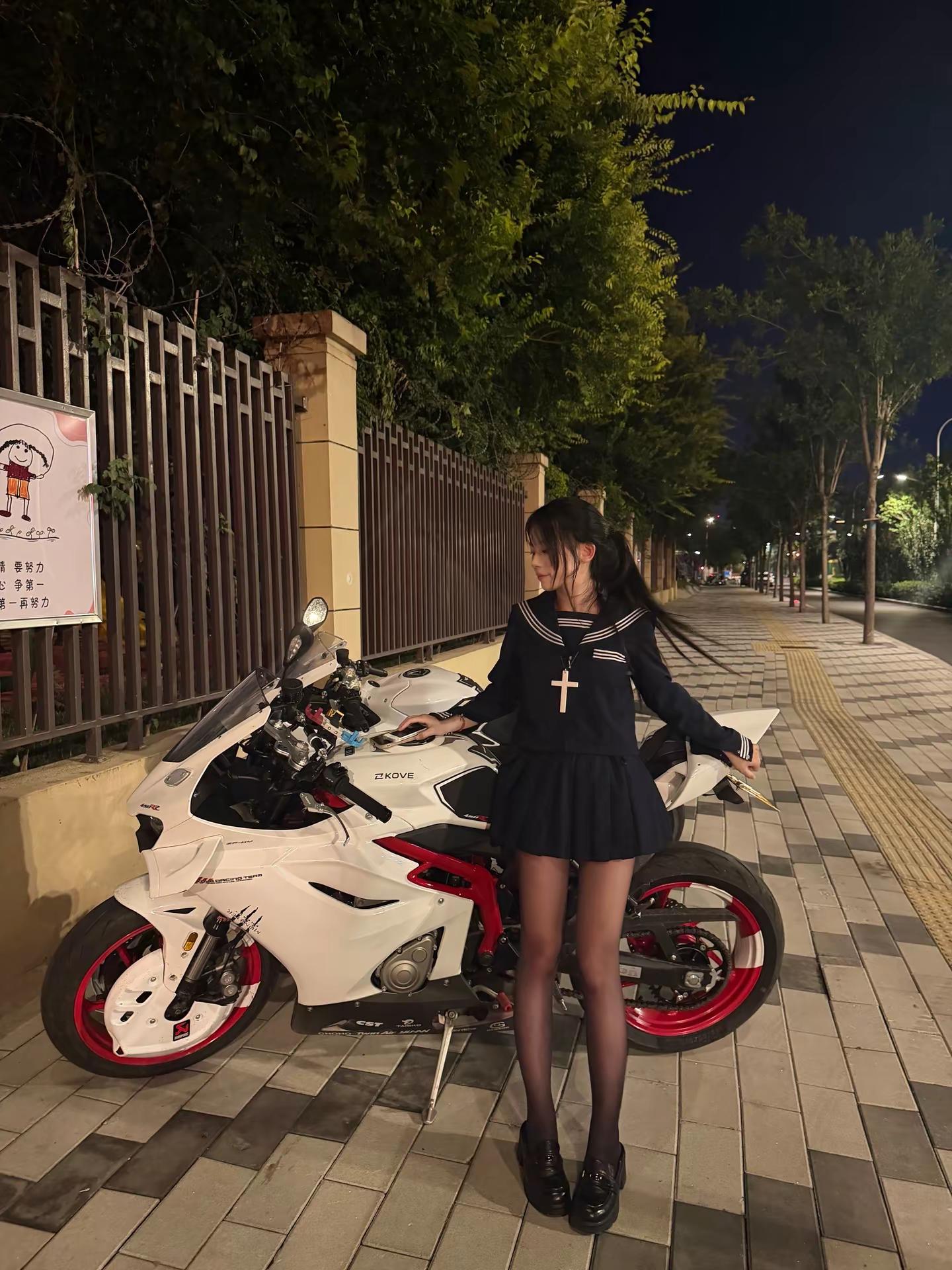 机车 凯越450rr 张雪500rr