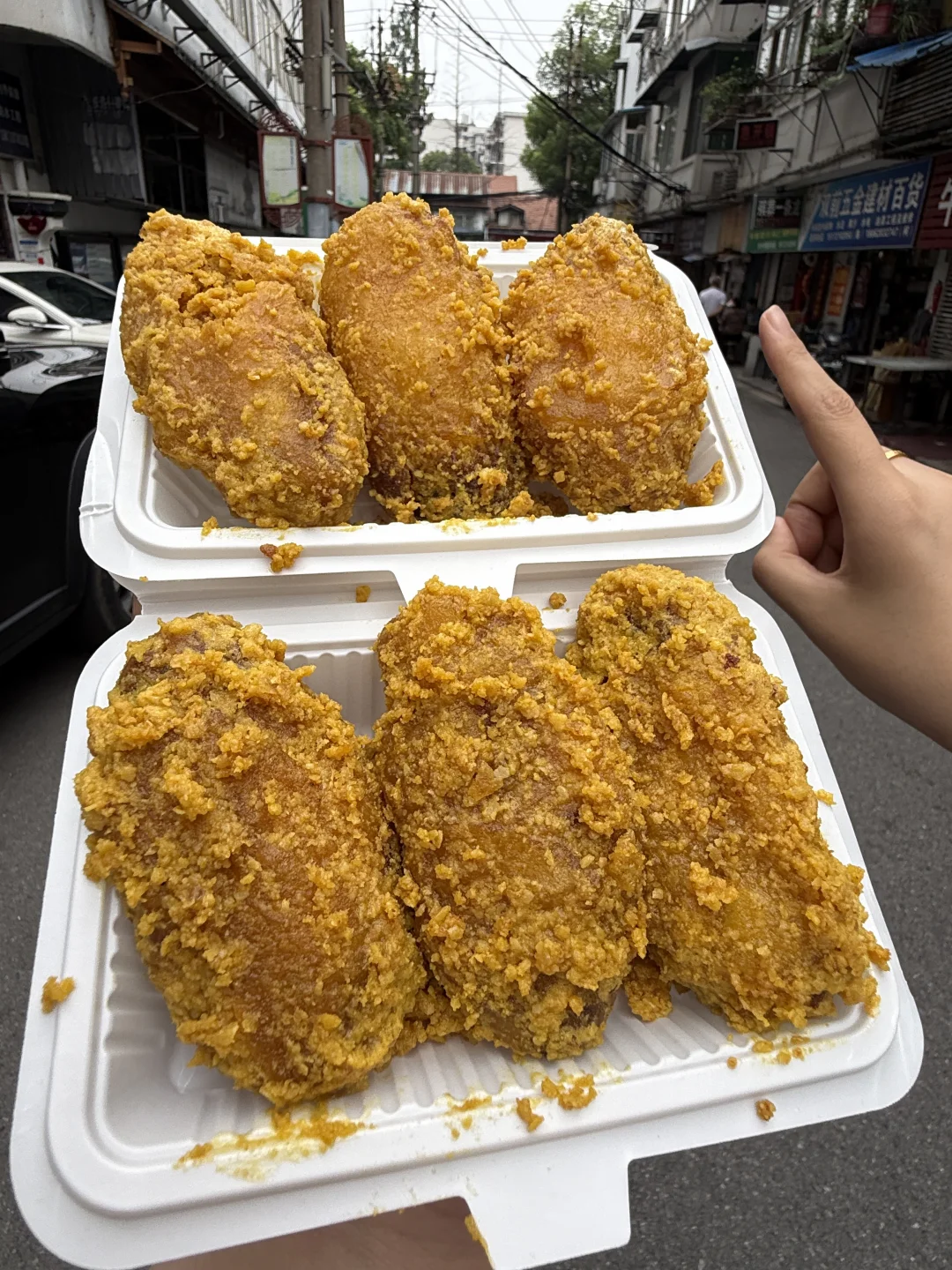确实是武汉黄鹤楼断层式的极品。。。。。。