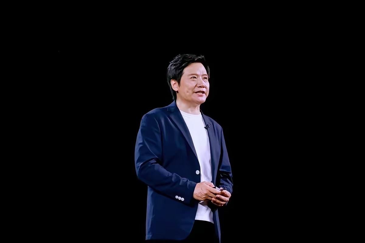 8月新势力车企销量榜单公布，零跑、鸿蒙智行位居前列，小米汽车销量突破3万台，成功跻身头部新势力阵营。

雷军曾表示，小米造车不求一蹴而就，坚持稳步迭代，把产品、交付、服务一件件做好。
小米汽车能交出这份成绩单，印证市场对其产品与智能生态的认可。

在竞争白热化的新能源赛道，小米持续发力，后续车型值得