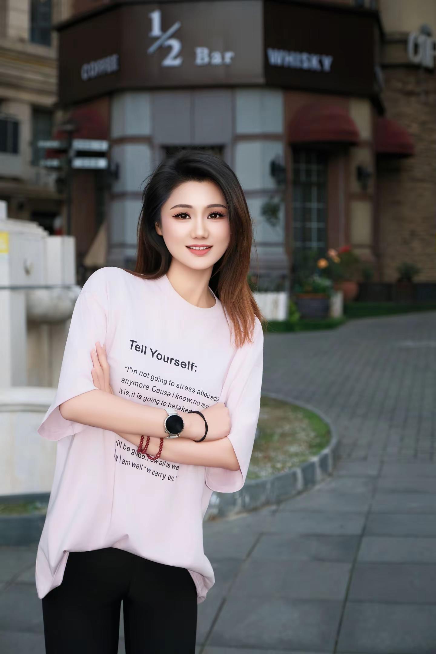 街拍小姐姐穿搭秀