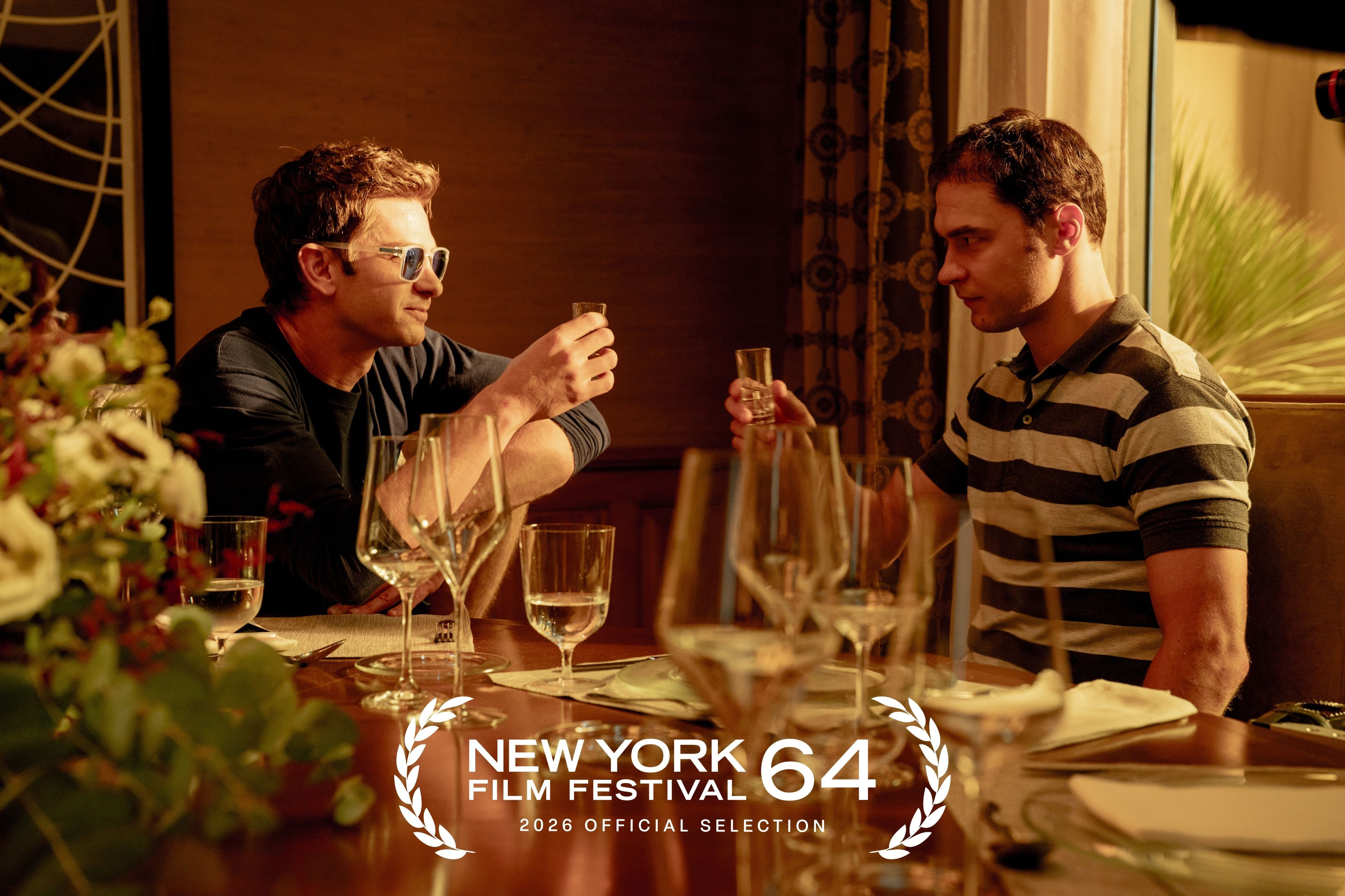 由Luca Guadagnino卢卡·瓜达尼诺执导的传记喜剧电影《Artificial人工智能/人造》发布最新剧照🎬10月5日纽约电影节首映！

       Andrew Garfield安德鲁·加菲尔德、Yura Borisov尤拉·鲍里索夫、Cooper Koch库珀·科奇、Monica Barbaro莫妮卡·巴巴罗、Ike Barinholtz伊克·巴里霍尔兹等人主演！

       ​