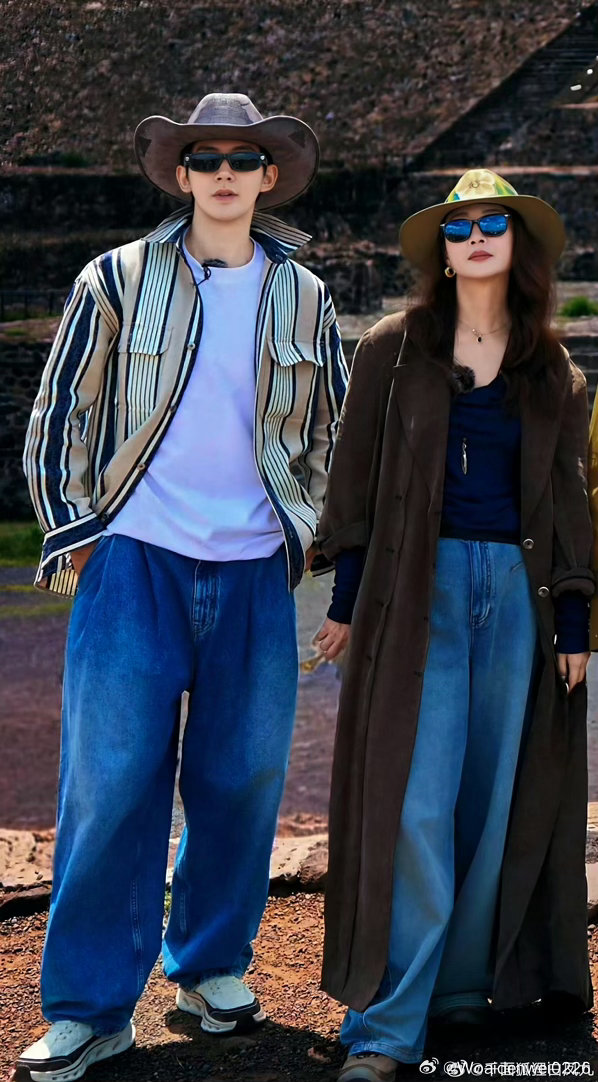 #殷桃邓为这段堪比现偶#邓为和二姐在花少8里看着很合拍，姐弟相处的不錯…两个人的穿搭都很时尚…#邓为[超话]# ​