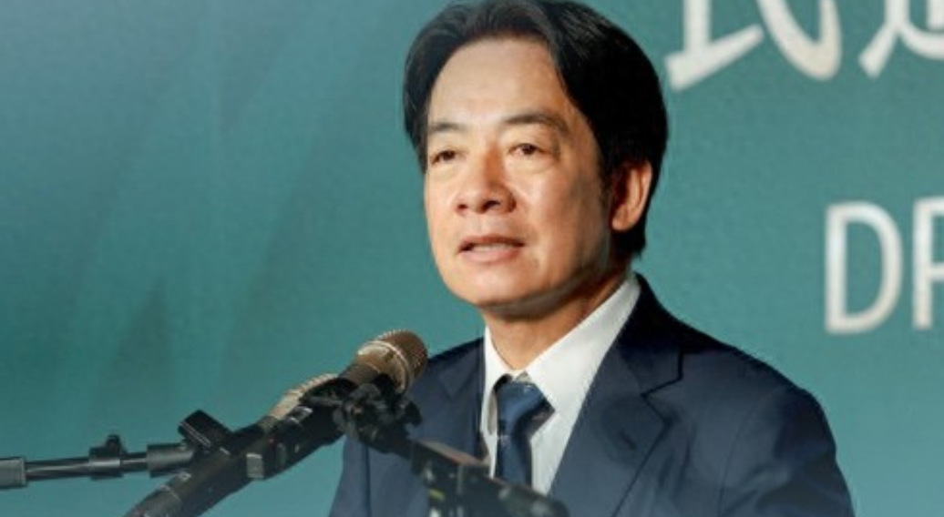 只剩选举机器！民进党办“40周年音乐会”露马脚，赖清德遭民众呛声“下台”
郑丽文连射“2箭”！墙头草开窍了？民进党1人爆雷，赖清德急跳脚

麻烦看官老爷们右上角点击一下“关注”，既方便您进行讨论和分享，又能给您带来不一样的参与感，感谢您的支持！

民进党9月20日在中央党部前封街办起创党40周年纪念