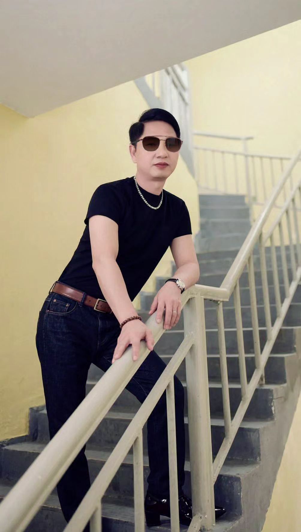 <p>AI气质黑系写真 ai创作 <!--{img:0}--></p>...