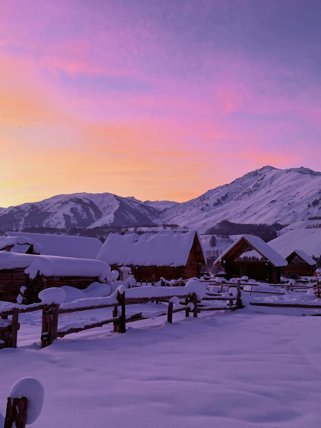 12.22日实况，阿勒泰今天的日落杀疯了❗